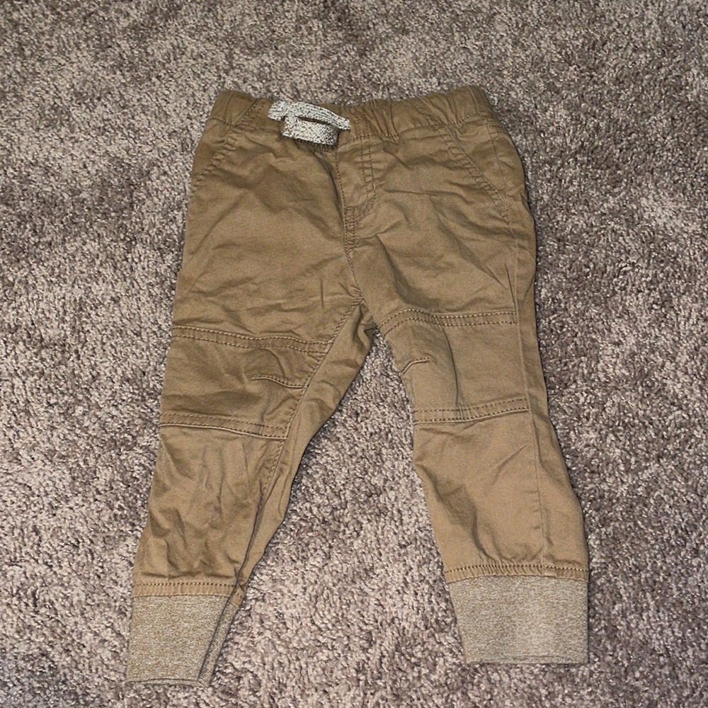 Cat & jack jeans, been in storage!! Like new. 18m